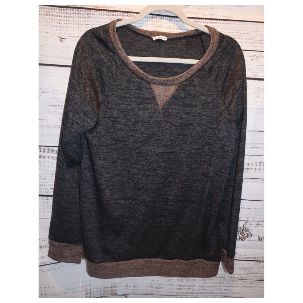 Charcoal Gray Raglan Knit Sweatshirt Top Contrast Trim Medium